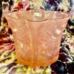 Vintage Art Deco 1930s Josef  Inwald Barolac Designed Frosted Pink Vase